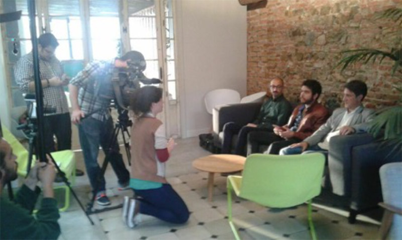 Entrevista: "Los Incoveneintes de No ser Dios" junto a Tele Aragón